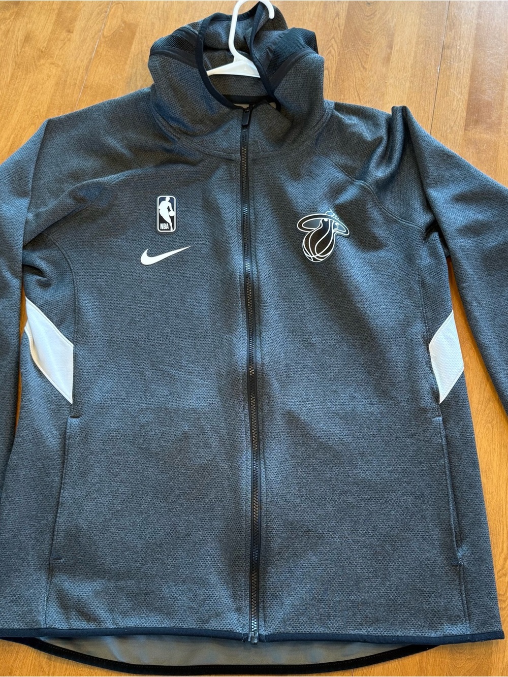 NWOT MBA Men’s Nike Miami Heat Gray Full-Zip Hoodie Jacket